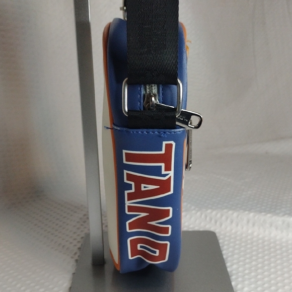 Buckle-Down Star Wars Clone Wars Ahsoka Tano Vegan Leather Crossbody Bag - Picture 4 of 13